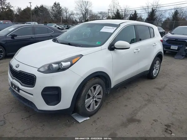 KNDPM3AC5J7339097 2018 KIA SPORTAGE - Image 2