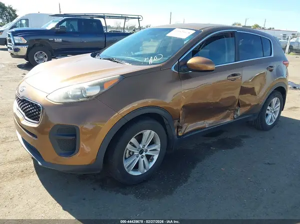 KNDPM3AC5J7343246 2018 KIA SPORTAGE - Image 2