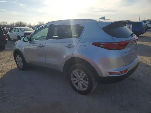 KNDPM3AC5J7376246 2018 KIA SPORTAGE - Image 2