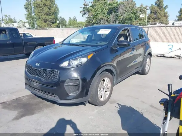 KNDPM3AC5J7388106 2018 KIA SPORTAGE - Image 2
