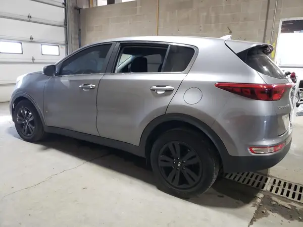 KNDPM3AC5J7393855 2018 KIA SPORTAGE - Image 2