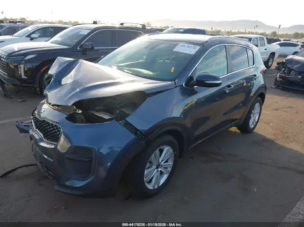 KNDPM3AC5J7412677 2018 KIA SPORTAGE - Image 2