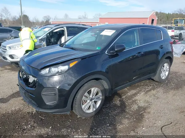 KNDPM3AC5J7443279 2018 KIA SPORTAGE - Image 2
