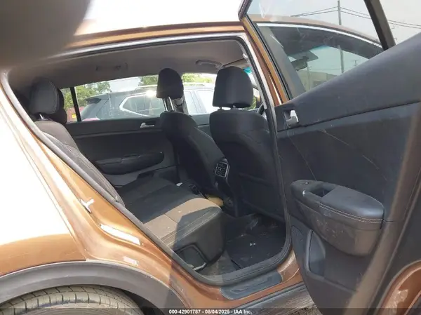 KNDPM3AC5J7454864 2018 KIA SPORTAGE - Image 8