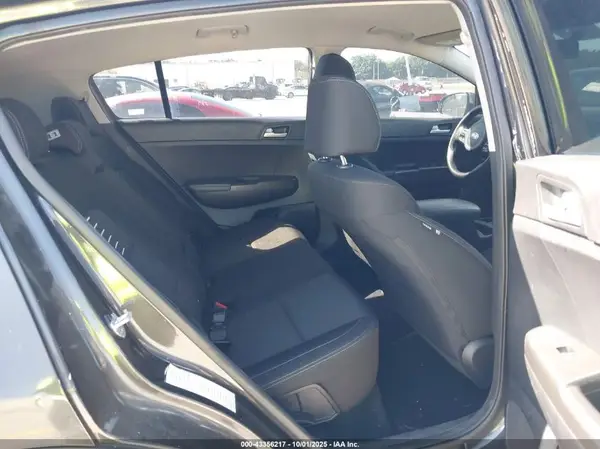 KNDPM3AC5J7455030 2018 KIA SPORTAGE - Image 8