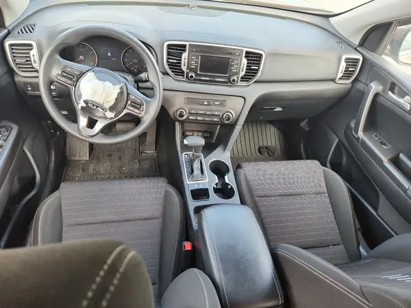 KNDPM3AC5J7463354 2018 KIA SPORTAGE - Image 8