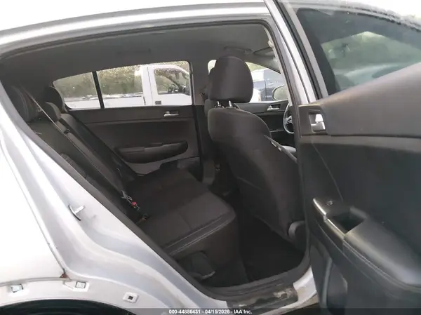 KNDPM3AC5J7466898 2018 KIA SPORTAGE - Image 8