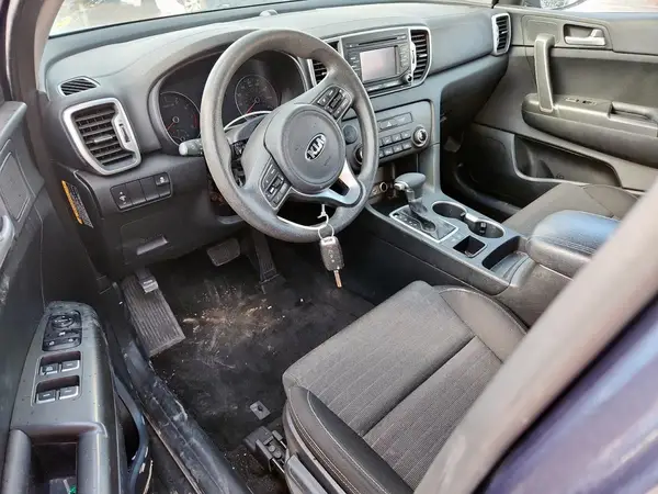KNDPM3AC5J7468974 2018 KIA SPORTAGE - Image 8