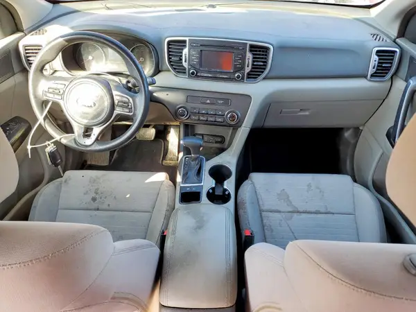 KNDPM3AC5J7474466 2018 KIA SPORTAGE - Image 8