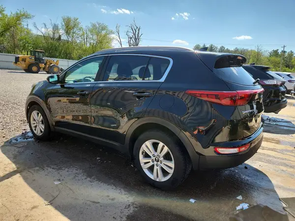 KNDPM3AC5J7479859 2018 KIA SPORTAGE - Image 2