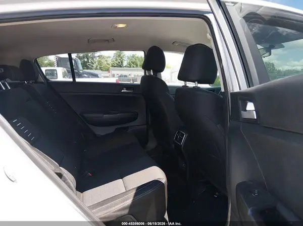 KNDPM3AC5J7480476 2018 KIA SPORTAGE - Image 8