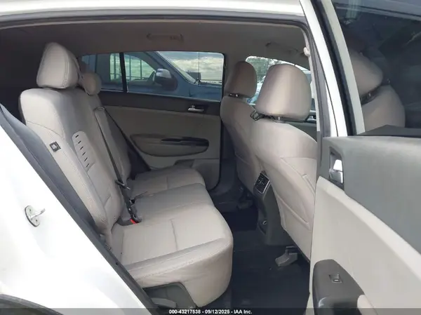 KNDPM3AC5J7481921 2018 KIA SPORTAGE - Image 8