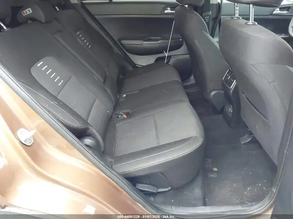 KNDPM3AC5J7481952 2018 KIA SPORTAGE - Image 8