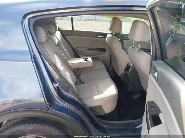 KNDPM3AC5J7490151 2018 KIA SPORTAGE - Image 8