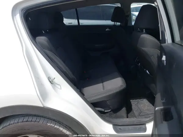 KNDPM3AC5N7005562 2022 KIA SPORTAGE - Image 8