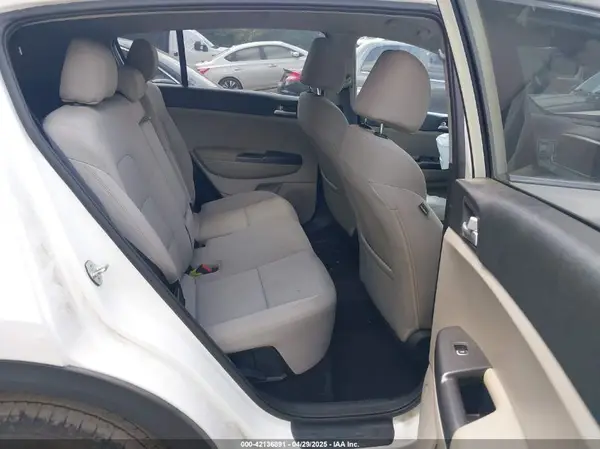 KNDPM3AC5N7026900 2022 KIA SPORTAGE - Image 8