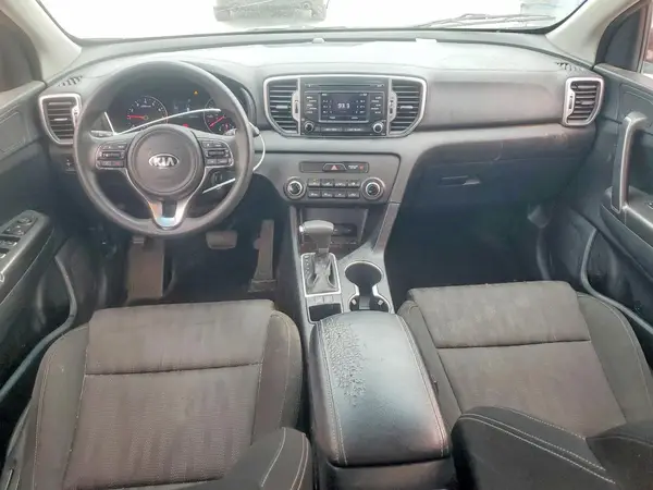 KNDPM3AC6H7083773 2017 KIA SPORTAGE - Image 8