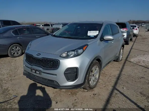 KNDPM3AC6H7156981 2017 KIA SPORTAGE - Image 2