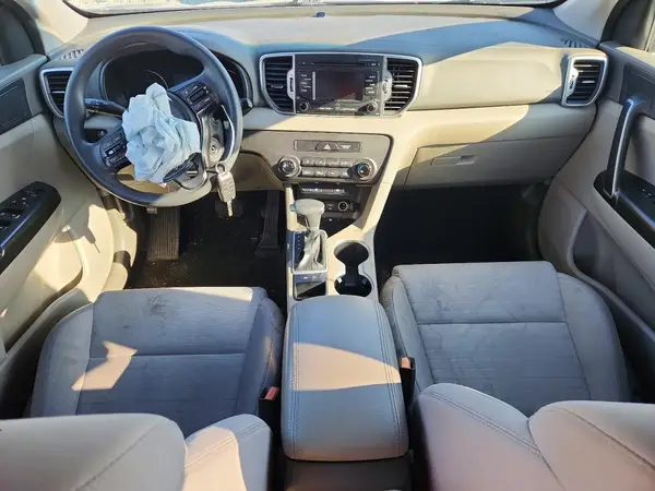 KNDPM3AC6H7229833 2017 KIA SPORTAGE - Image 8