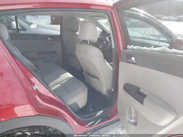 KNDPM3AC6H7235096 2017 KIA SPORTAGE - Image 8