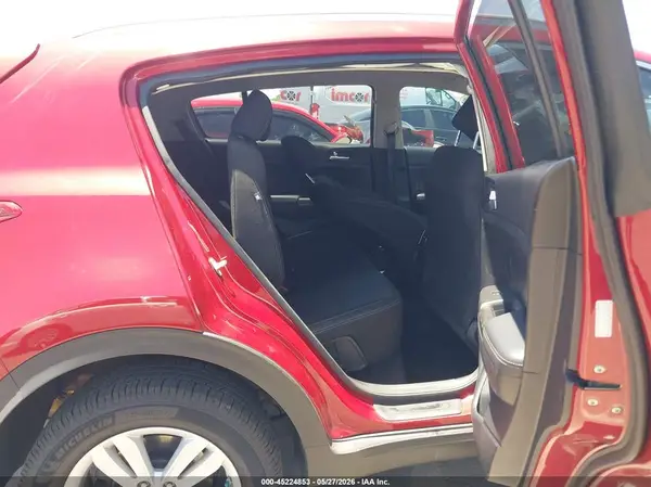 KNDPM3AC6H7243831 2017 KIA SPORTAGE - Image 8