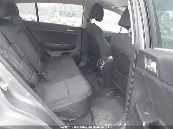 KNDPM3AC6H7249077 2017 KIA SPORTAGE - Image 8
