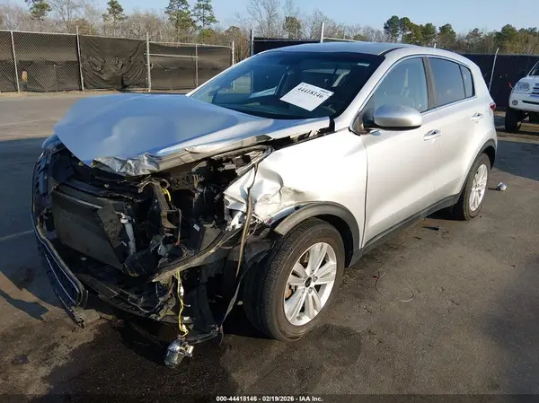 KNDPM3AC6J7321997 2018 KIA SPORTAGE - Image 2