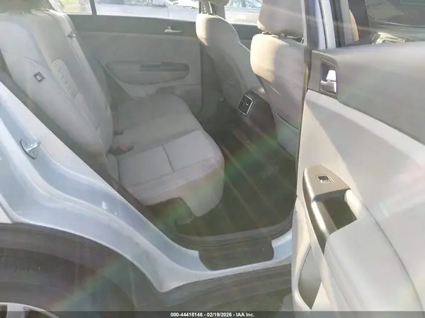 KNDPM3AC6J7321997 2018 KIA SPORTAGE - Image 8