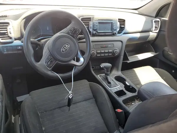 KNDPM3AC6J7333972 2018 KIA SPORTAGE - Image 8