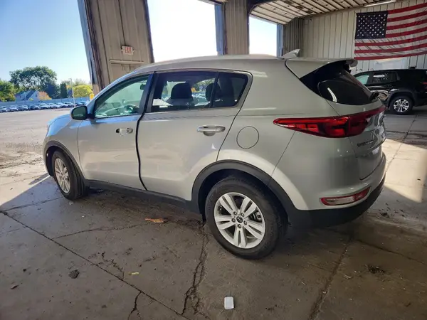 KNDPM3AC6J7374974 2018 KIA SPORTAGE - Image 2