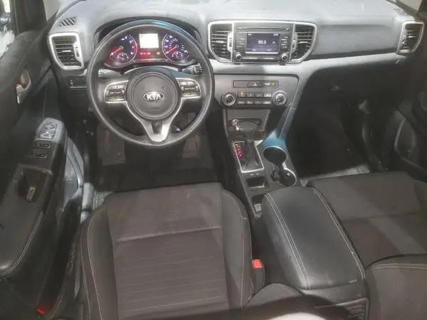 KNDPM3AC6J7382394 2018 KIA SPORTAGE - Image 8