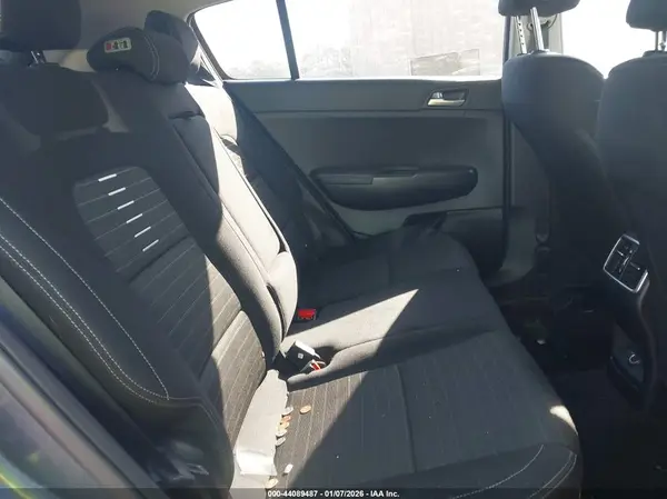 KNDPM3AC6J7382542 2018 KIA SPORTAGE - Image 8