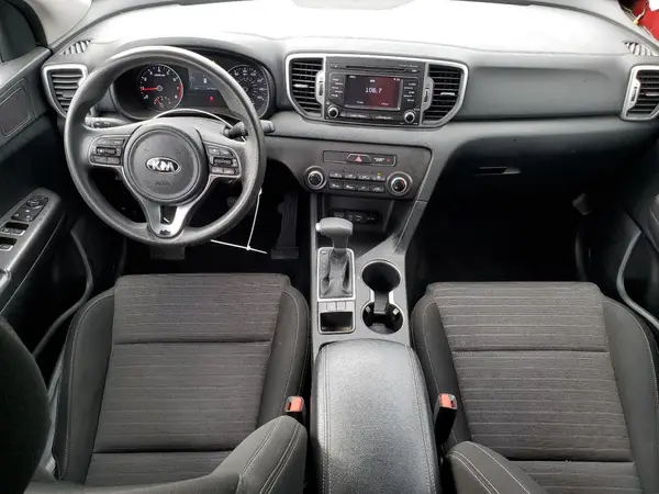 KNDPM3AC6J7385389 2018 KIA SPORTAGE - Image 8