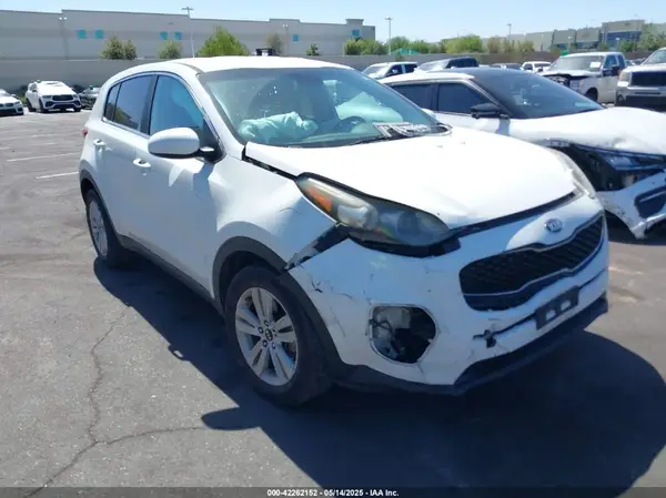 KNDPM3AC6J7387854 2018 KIA SPORTAGE - Image 1