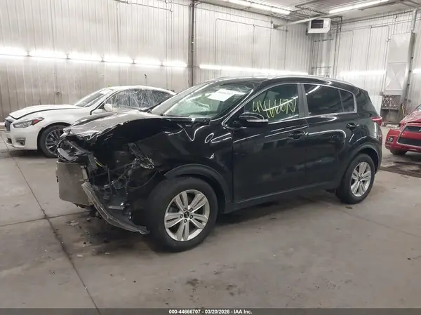 KNDPM3AC6J7418889 2018 KIA SPORTAGE - Image 2