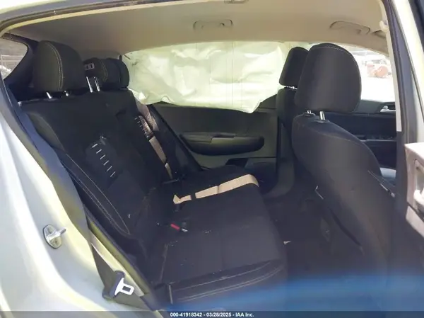 KNDPM3AC6J7422408 2018 KIA SPORTAGE - Image 8