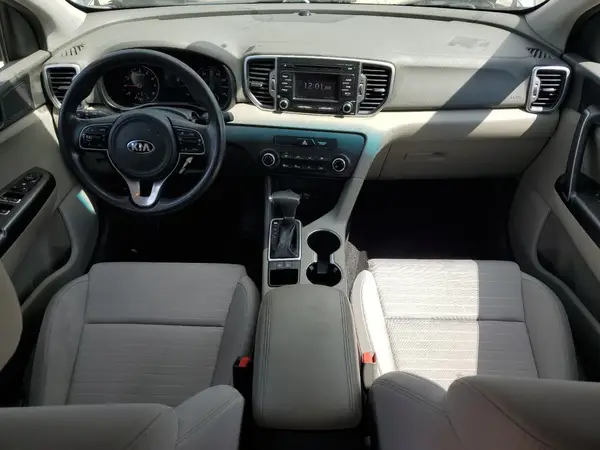 KNDPM3AC6J7422831 2018 KIA SPORTAGE - Image 8