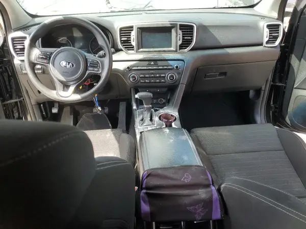 KNDPM3AC6J7423106 2018 KIA SPORTAGE - Image 8