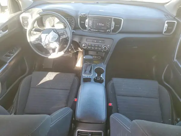 KNDPM3AC6J7449530 2018 KIA SPORTAGE - Image 8