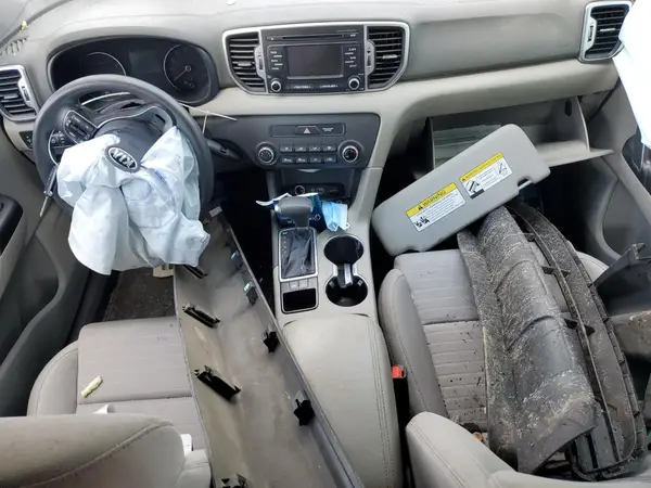 KNDPM3AC6J7472631 2018 KIA SPORTAGE - Image 8