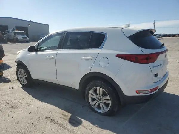 KNDPM3AC6J7490711 2018 KIA SPORTAGE - Image 2