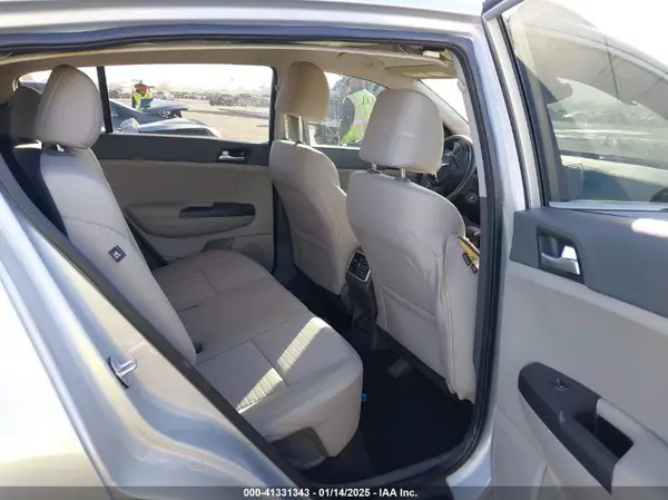 KNDPM3AC6K7533896 2019 KIA SPORTAGE - Image 8