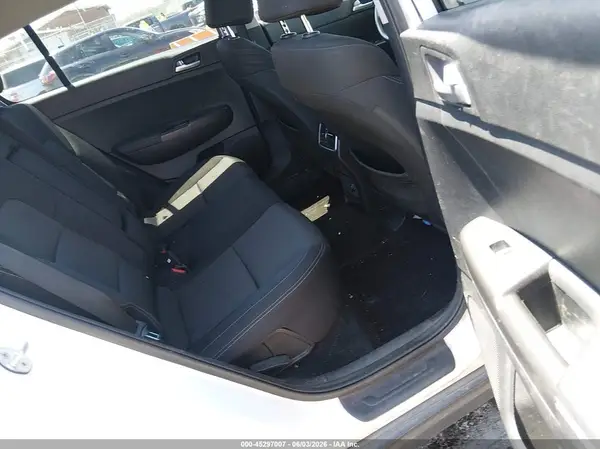 KNDPM3AC6K7543697 2019 KIA SPORTAGE - Image 8