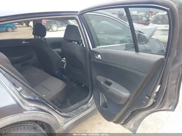 KNDPM3AC6N7018935 2022 KIA SPORTAGE - Image 8