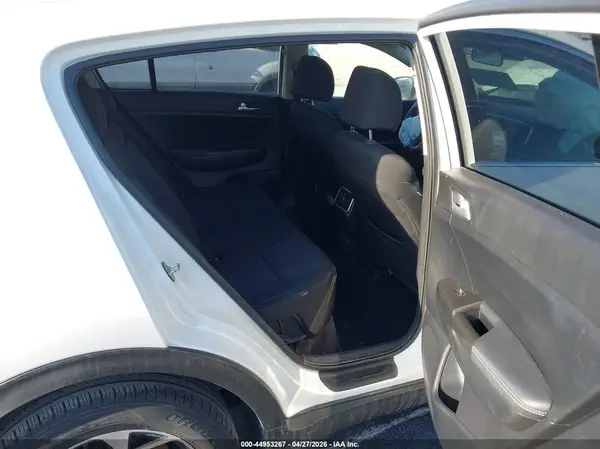 KNDPM3AC6N7026811 2022 KIA SPORTAGE - Image 8