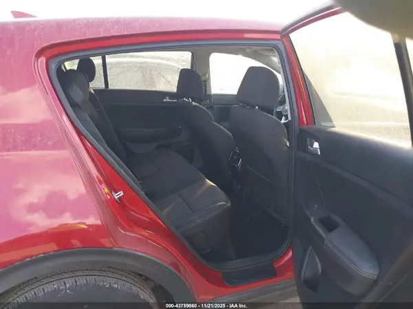 KNDPM3AC6N7984105 2022 KIA SPORTAGE - Image 8