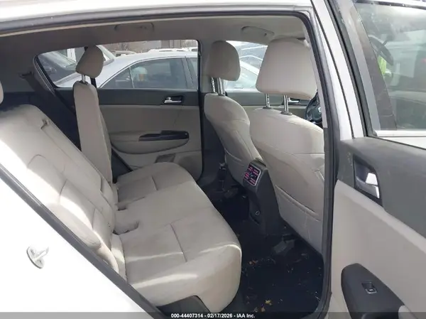 KNDPM3AC7H7065864 2017 KIA SPORTAGE - Image 8