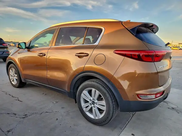 KNDPM3AC7H7072197 2017 KIA SPORTAGE - Image 2