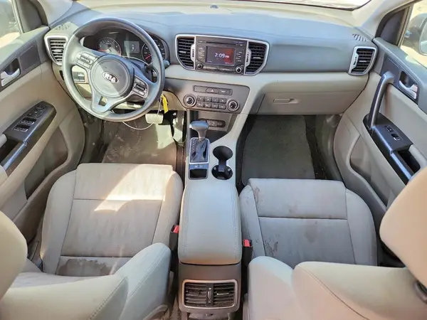 KNDPM3AC7H7078310 2017 KIA SPORTAGE - Image 8