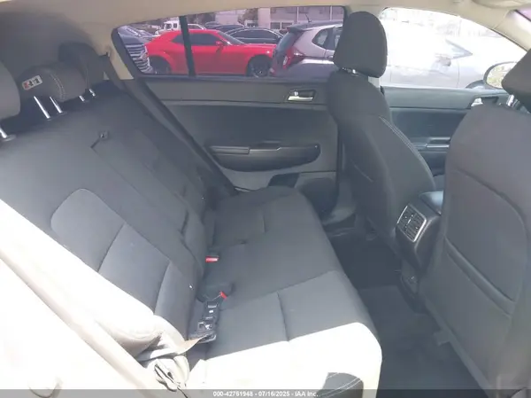 KNDPM3AC7H7109961 2017 KIA SPORTAGE - Image 8